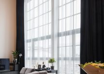 Tekstiilkardinad kõrgele aknale- loft Põhja-Tallinnas